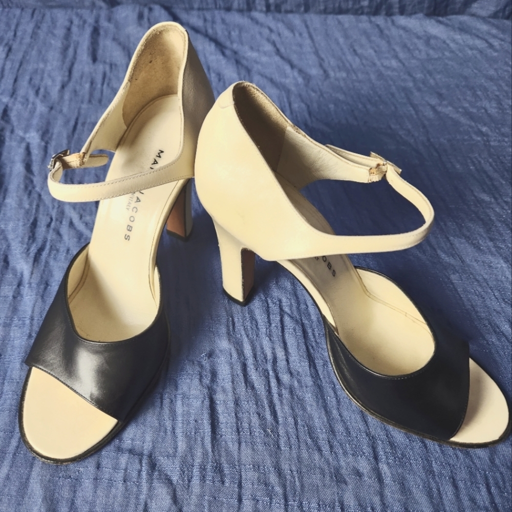 Marc Jacobs'90s 2 toned heels with ankle strap 7.5 leather made in Italy